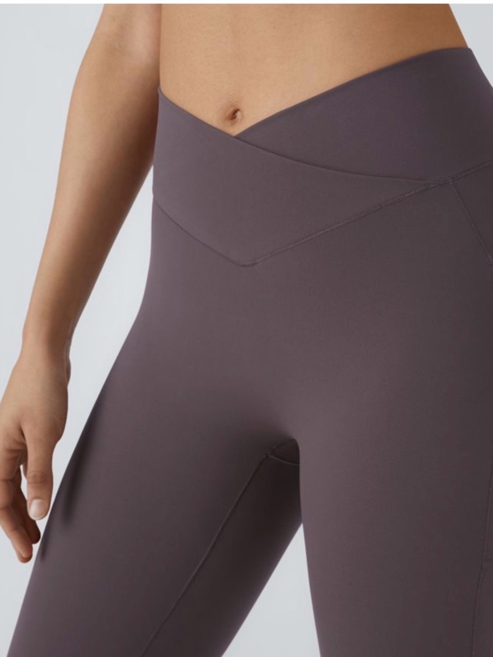 Halara High-Waist Pocket Leggings in Deep Plum Patitoff 2.0 Size S Full Length - Picture 4 of 12